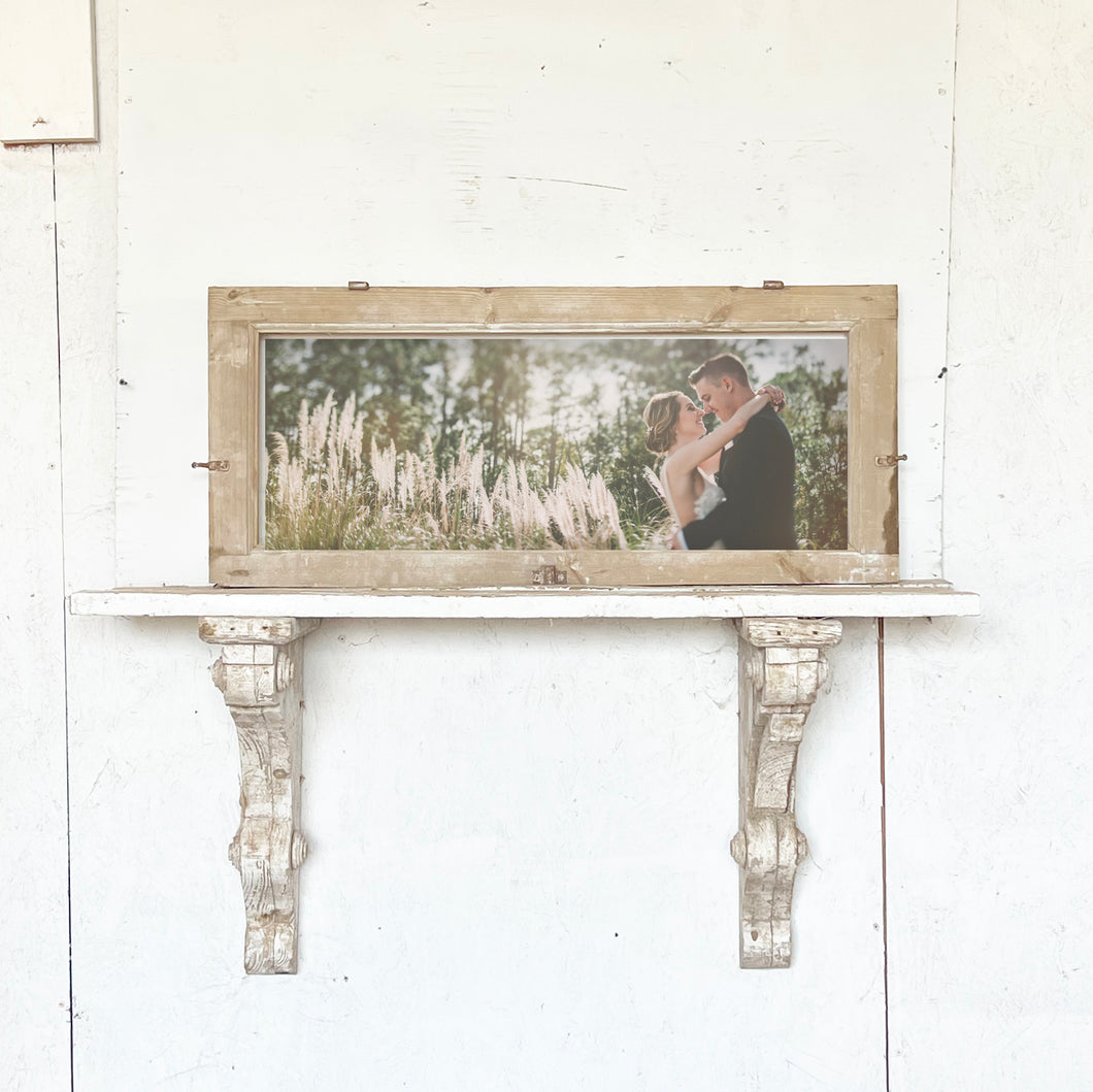 Short & Wide Holland Window Photo Frame