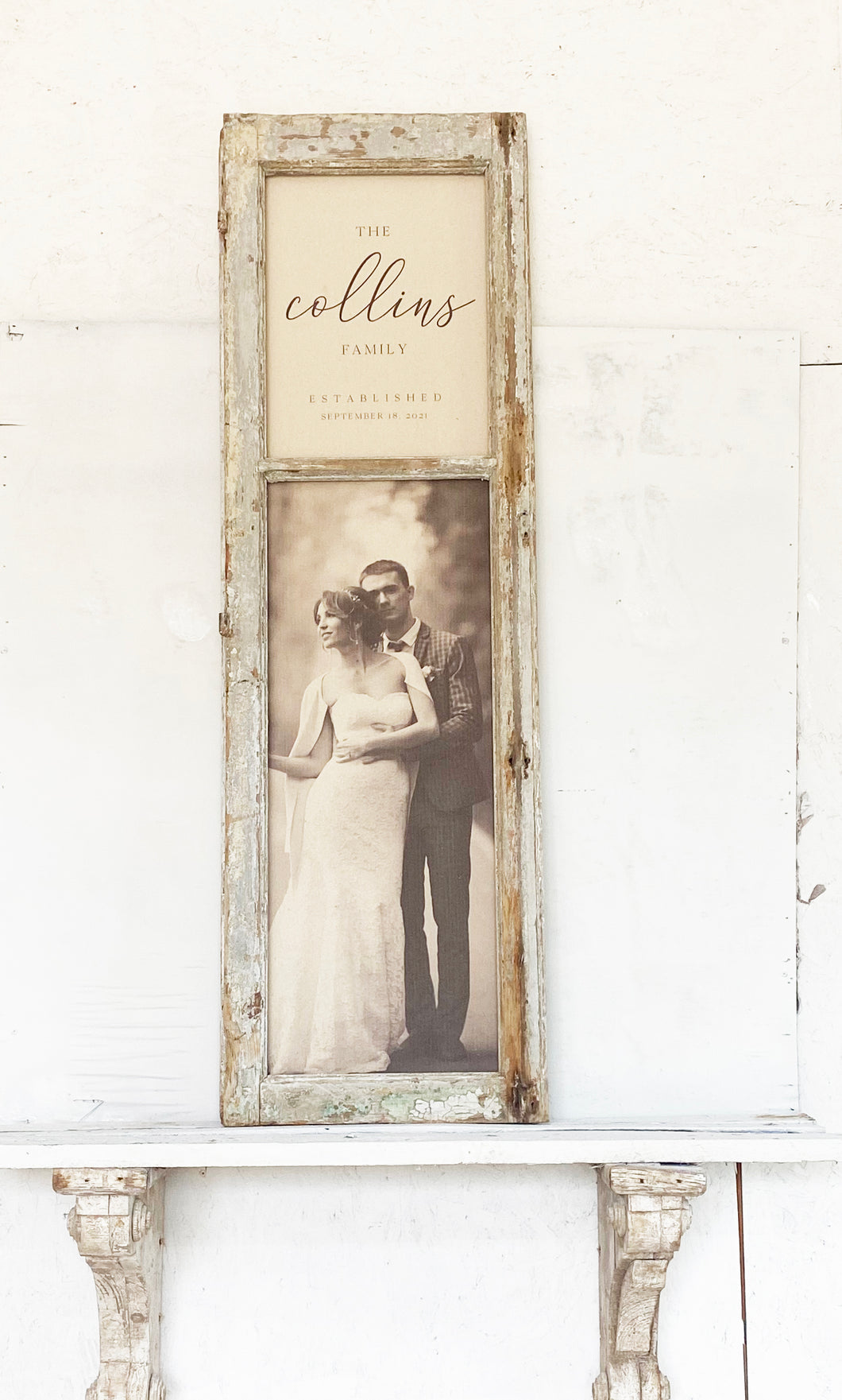 2 Pane Vertical Family Name + Photo Holland